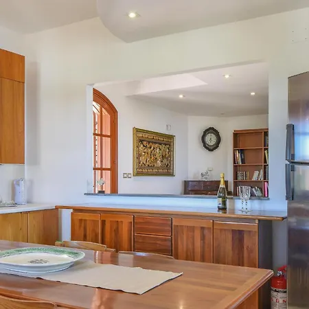 Beautiful In Acicatena With Kitchen Holiday home