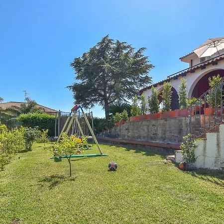 Beautiful In Acicatena With Kitchen Сasa de vacaciones Aci Catena